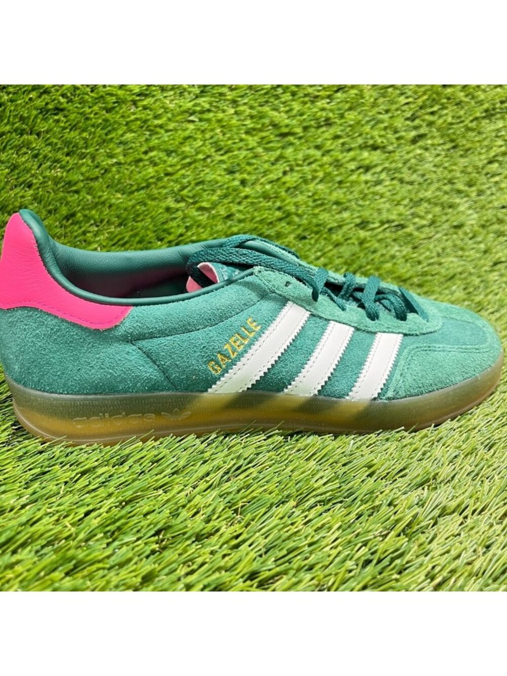Adidas Gazelle Indoor Womens Size 7 Green White Athletic Walking Shoes Sneakers